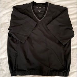 Men’s black Nike golf pullover